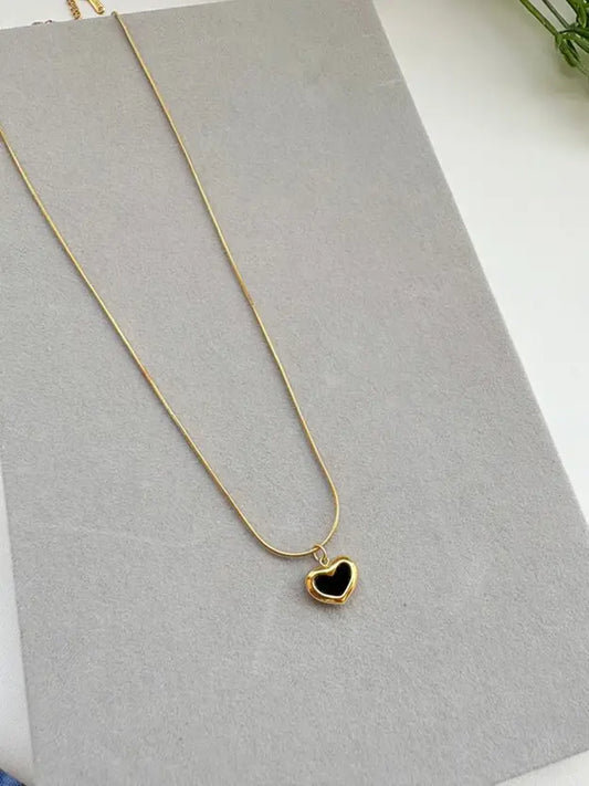 Alpi Black Heart Pendant Necklace | Anti-Tarnish Style Jewelry